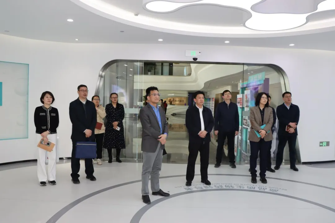 濟南市商務局領導一行蒞臨科興制藥參觀調研